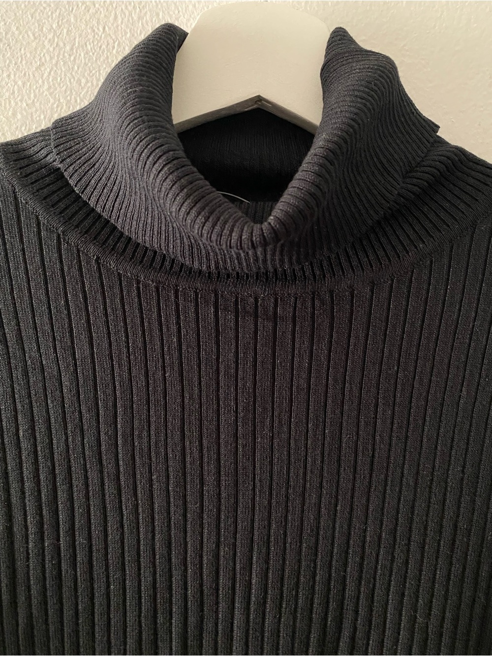 Chico's Women's Size 1 Black Silk Blend Turtleneck Long Sleeve Top NWT - Picture 4 of 14